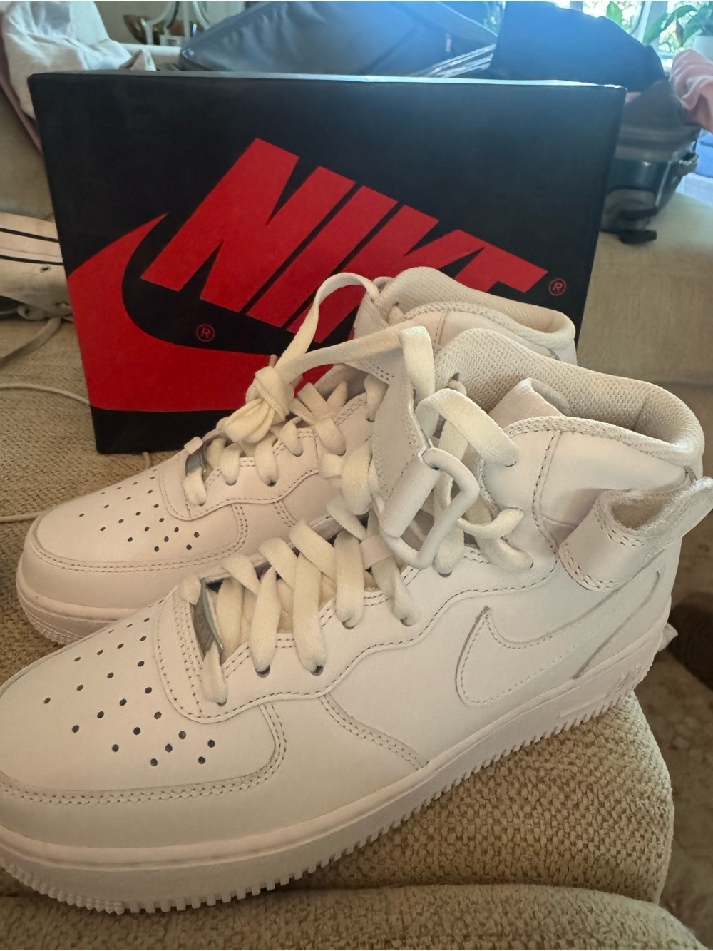 NEW Nike Air Force 1 Mid Triple White Sneakers
